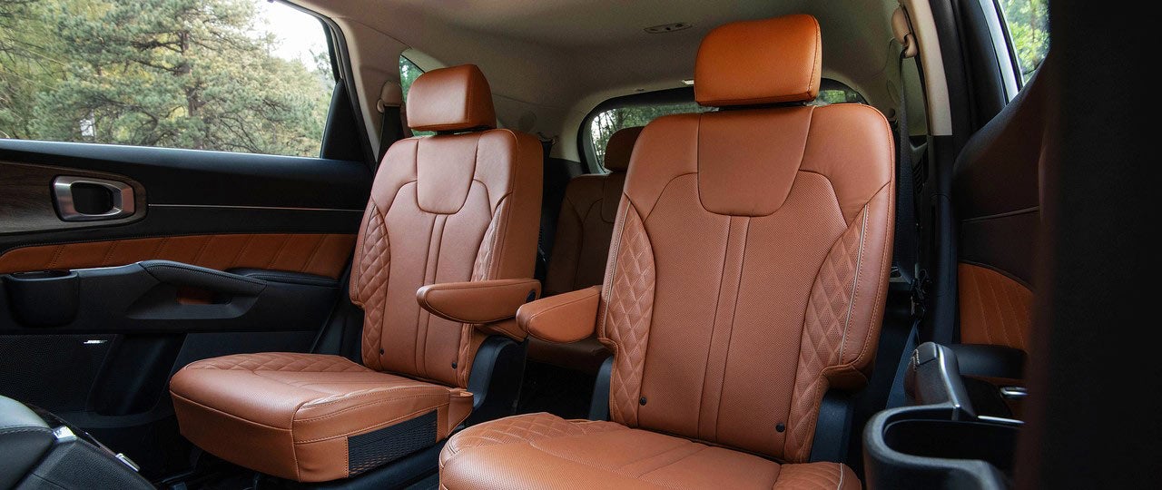 Available Captain's Chairs | Scott Kia Of Springfield in Springfield PA